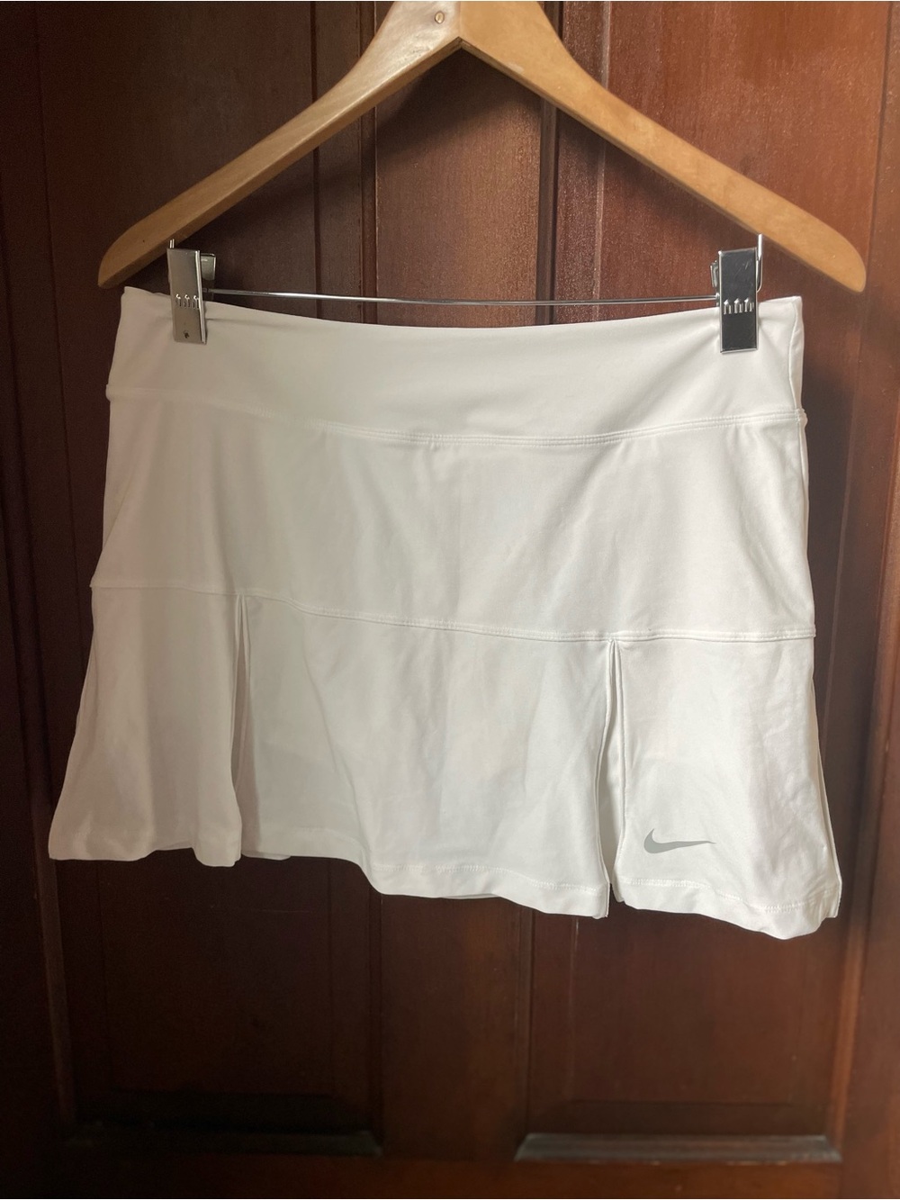 Nike dri fit women's medium white athletic skort